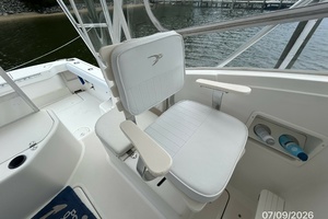 The O Klub 30ft Pursuit Yacht For Sale