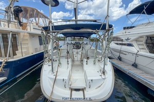 Tenacity 38ft Hunter Yacht For Sale
