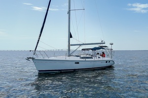 Tenacity 38ft Hunter Yacht For Sale