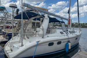 Tenacity 38ft Hunter Yacht For Sale