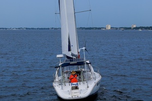 Tenacity 38ft Hunter Yacht For Sale