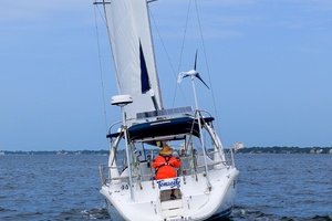 Tenacity 38ft Hunter Yacht For Sale