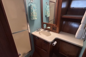 Overdraft 48ft Hatteras Yacht For Sale