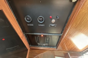 Overdraft 48ft Hatteras Yacht For Sale