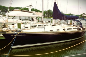 SHOWTIME 43ft Sabre Yacht For Sale