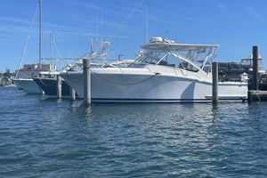 31ft Luhrs Yacht For Sale