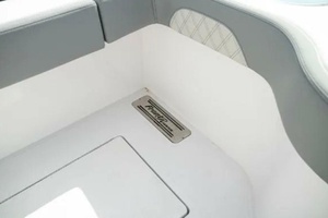 Tunnel Vizion 38ft Front Runner Yacht For Sale