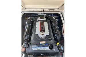25ft Crownline Yacht For Sale