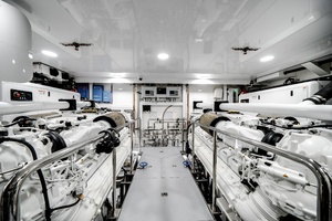 DREAMS 120ft Ocean Alexander Yacht For Sale