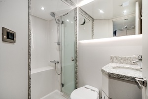 DREAMS 120ft Ocean Alexander Yacht For Sale