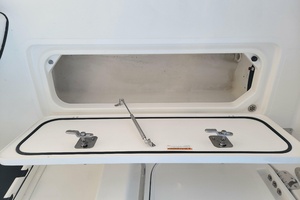 Over Bohr rsquo d 32ft Pursuit Yacht For Sale