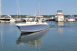Over Bohr rsquo d 32ft Pursuit Yacht For Sale