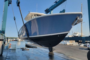 Over Bohr rsquo d 32ft Pursuit Yacht For Sale