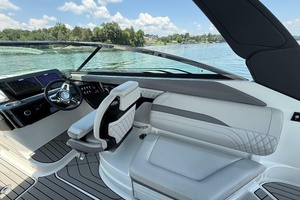 26ft Sea Ray Yacht For Sale