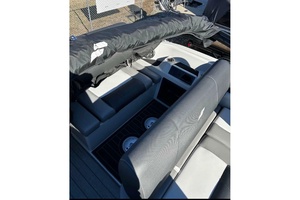 27ft Starcraft Yacht For Sale