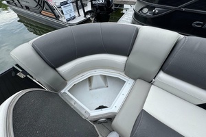 27ft Starcraft Yacht For Sale