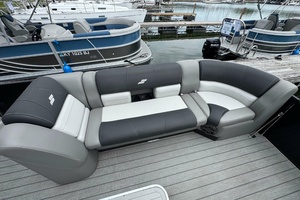 27ft Starcraft Yacht For Sale