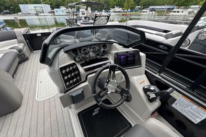 27ft Starcraft Yacht For Sale