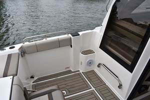 30ft Cutwater Yacht For Sale
