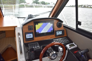 30ft Cutwater Yacht For Sale