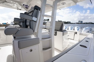 42ft Pursuit Yacht For Sale