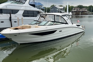 FUN DREAM 35ft Sea Ray Yacht For Sale