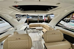 FUN DREAM 35ft Sea Ray Yacht For Sale