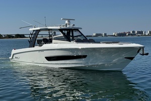 Da Wetta Da Betta 42ft Boston Whaler Yacht For Sale