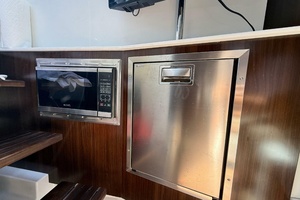 38ft Cruisers Yachts Yacht For Sale