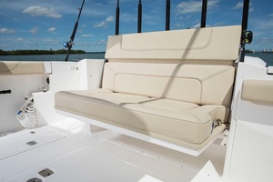34ft Pursuit Yacht For Sale