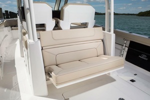 34ft Pursuit Yacht For Sale