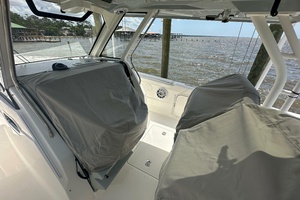 34ft Pursuit Yacht For Sale