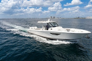 40FT (12M) PURSUIT yacht for sale