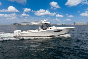 37ft Pursuit Yacht For Sale
