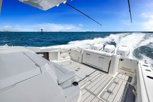 40FT (12M) PURSUIT