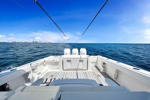 40FT (12M) PURSUIT