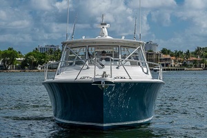 KERRY JO Worth Avenue Yachts