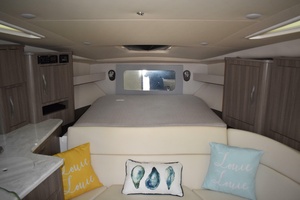 35ft Regal Yacht For Sale