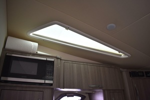 35ft Regal Yacht For Sale