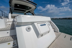51ft Azimut Yacht For Sale