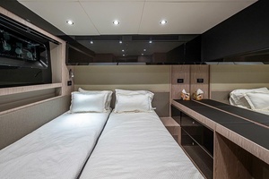 51ft Azimut Yacht For Sale