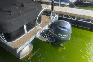 21ft Bennington Yacht For Sale