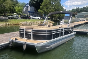 21ft Bennington Yacht For Sale