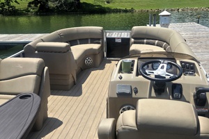 21ft Bennington Yacht For Sale
