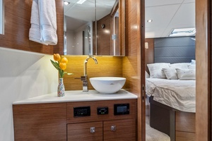 Bailey s Booty 42ft Cruisers Yachts Yacht For Sale