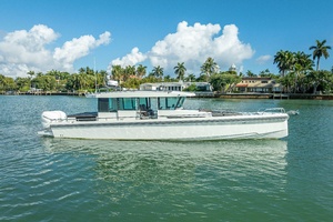 37ft Axopar Yacht For Sale