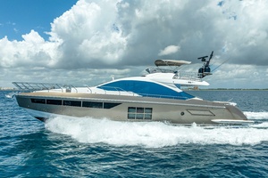 70FT (21M) AZIMUT Worth Avenue Yachts