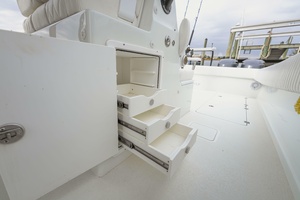 37FT (11M) FREEMAN
