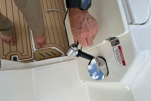 27ft Boston Whaler Yacht For Sale