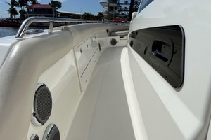 42FT (12M) BOSTON WHALER